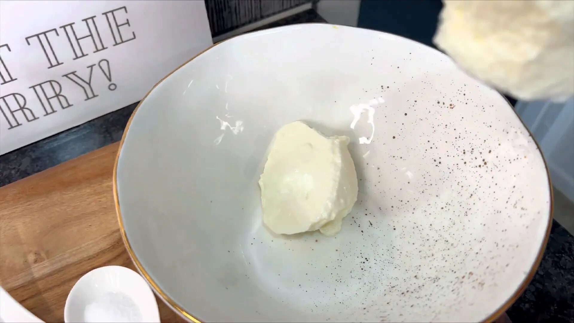 Preparing the yogurt mixture