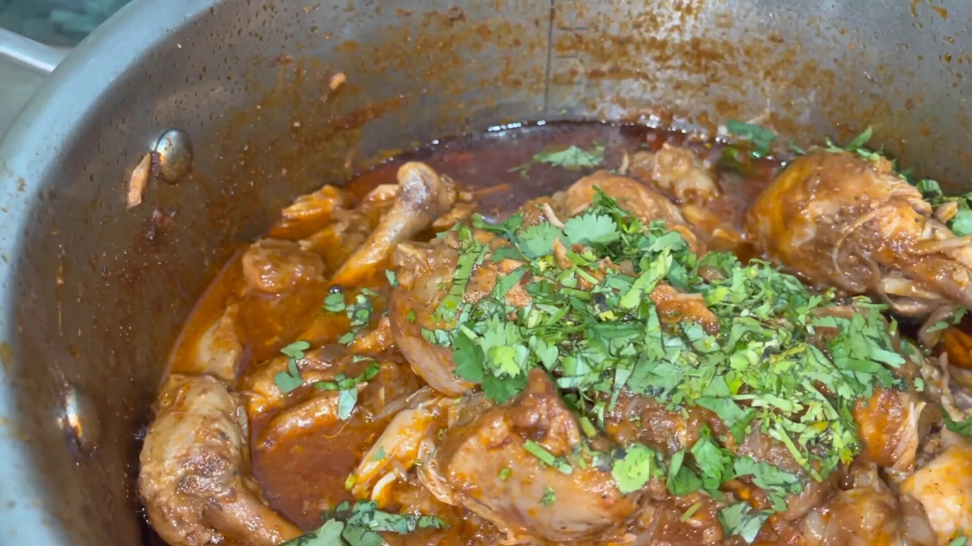 Garnishing with coriander leaves